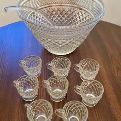 Vintage Diamond Point Glass Punch Bowl Set - 10 Pieces (Bowl, Ladle, 8 Cups)