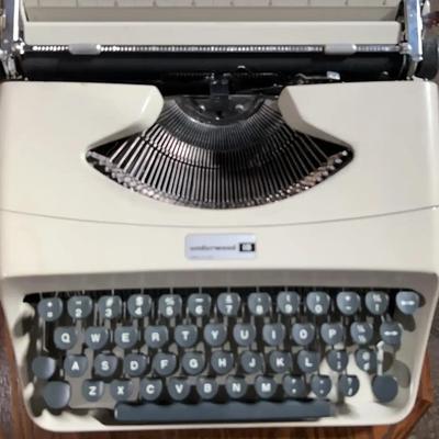 1950s Underwood Typewriter | Rare Burgundy & Cream Case | Mid-Century Modern