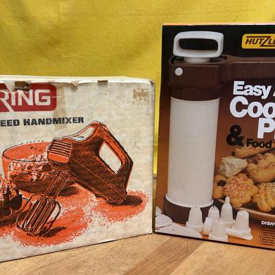 Vintage Hutzler-Gerda Easy Action Cookie Press & Food Decorator + Waring Multi-speed Handmixer