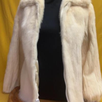 Vintage Cream/Blush Fur Coat w/ Satin Lining – No Tags (Possibly Real Fur)