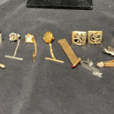 Cufflinks, Tie Clips And Pins 