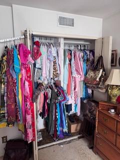 Sale Photo Thumbnail #51