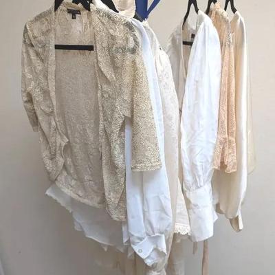 Romantic Tops XS-S