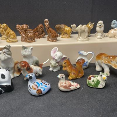 Wade & Mexican Tonala Pottery Miniatures 