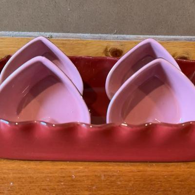 Village Collections Baking Dish & Heart Shape Ramekins 
