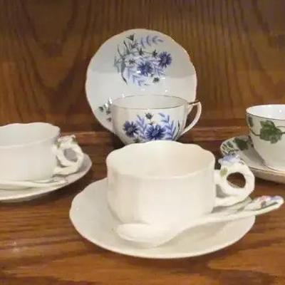 Royal Vale and Other Teacups 