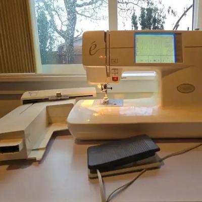Baby Lock ES Sewing Machine
