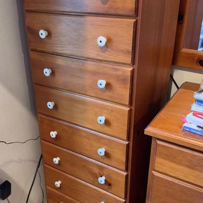 Seely Lingerie Chest 