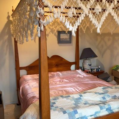 Amish Four Poster Canopy Bed