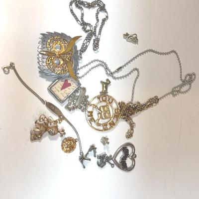Unique Vintage Jewelry 
