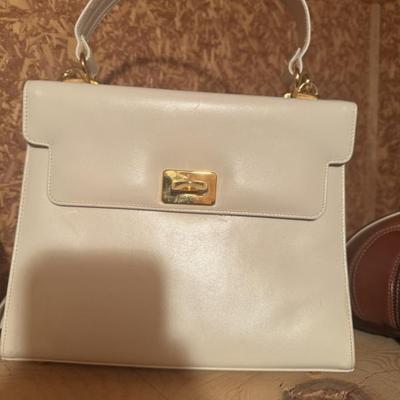 Sale Photo Thumbnail #675