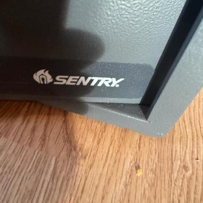 Sale Photo Thumbnail #532