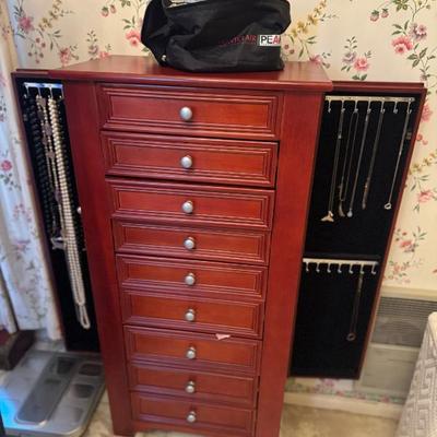 Sale Photo Thumbnail #307