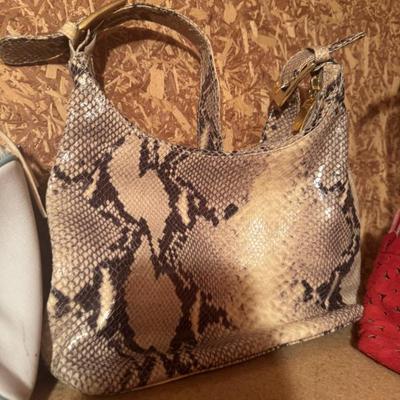 Sale Photo Thumbnail #666