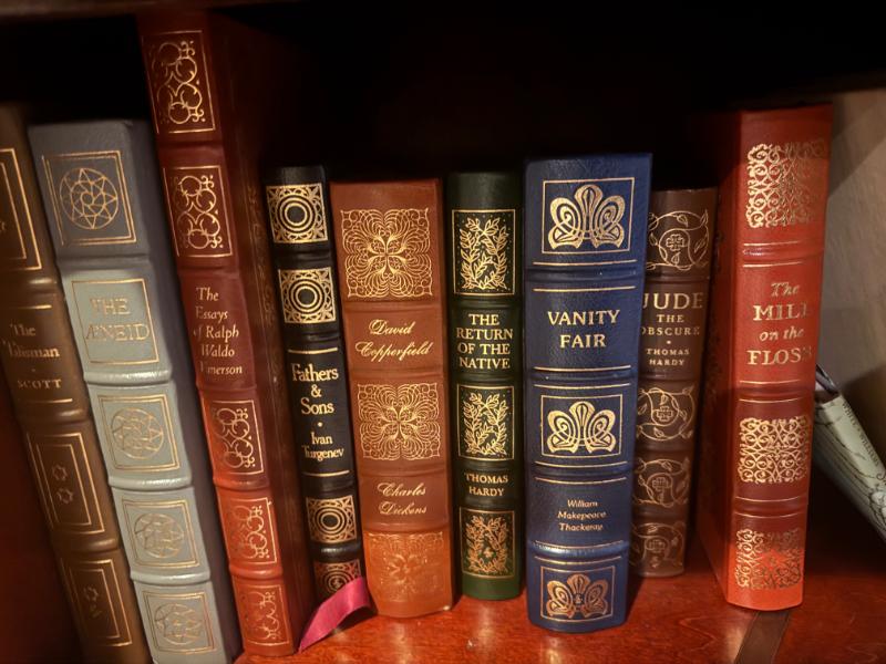 Sale Photo Thumbnail #687