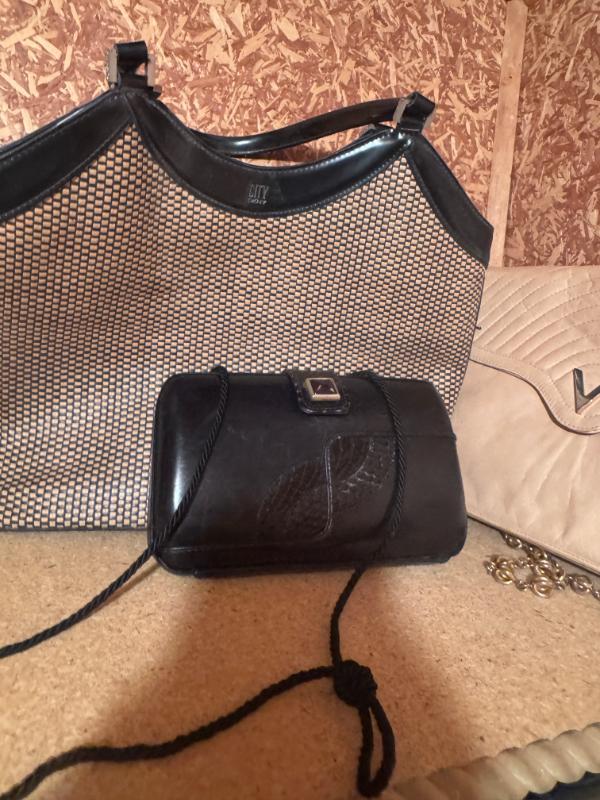 Sale Photo Thumbnail #680