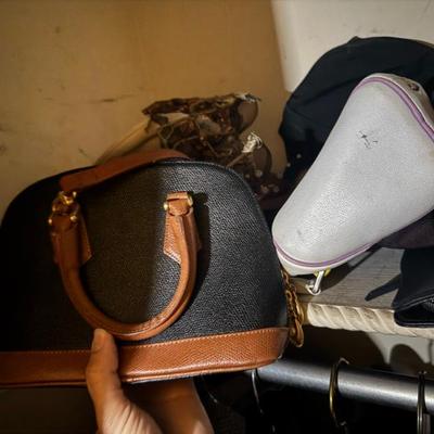 Sale Photo Thumbnail #448