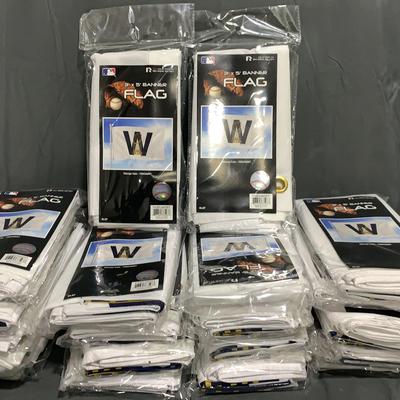 Whole Sale Lot Of 20 Wrigley Field Chicago Cubs Flags