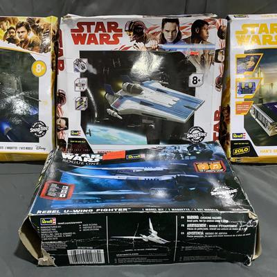 Lot Of 4 Starwars Models