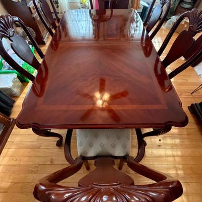 Sale Photo Thumbnail #6: American Drew Dining Set 
74.5"x44.5" table + (2) 18" leaves
Padded Cover
6 chairs included