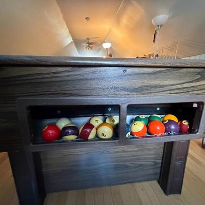 Sale Photo Thumbnail #24: Pool Table