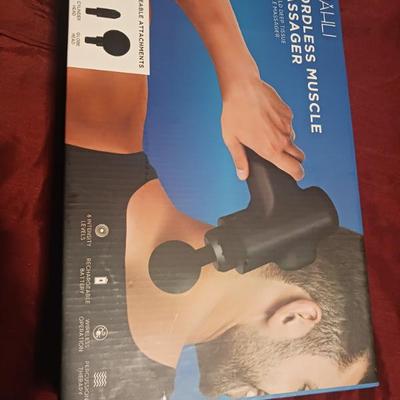 Sale Photo Thumbnail #198