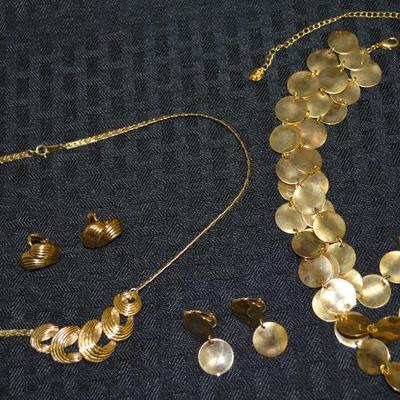 Sale Photo Thumbnail #352