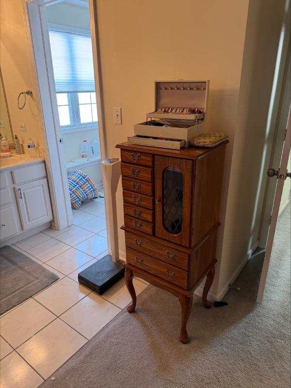 Sale Photo Thumbnail #11