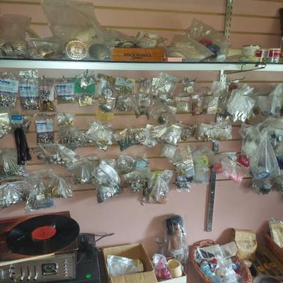 Sale Photo Thumbnail #58