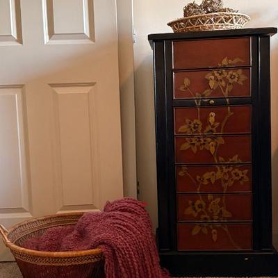 Sale Photo Thumbnail #91