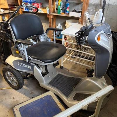 Sale Photo Thumbnail #137