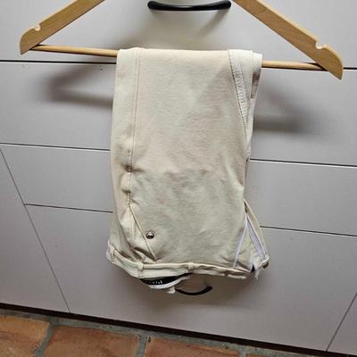 Sale Photo Thumbnail #302