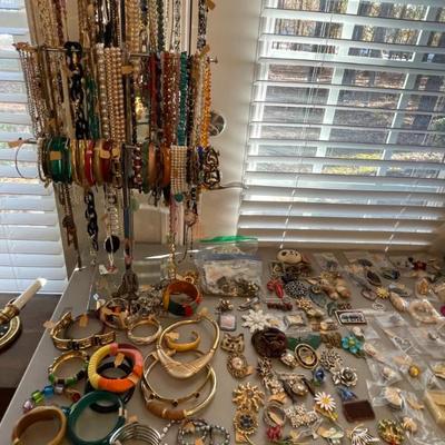 Sale Photo Thumbnail #17