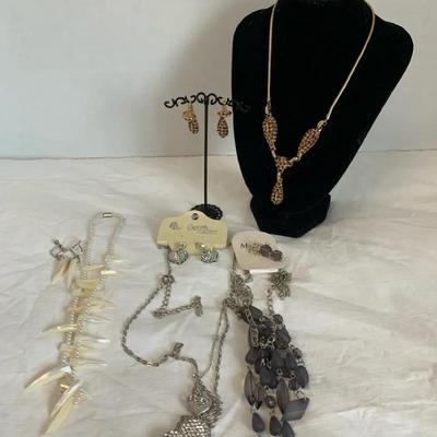 Necklace + Earring Sets - Silvertone