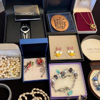 Sale Photo Thumbnail #26