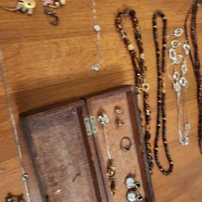 Sale Photo Thumbnail #170