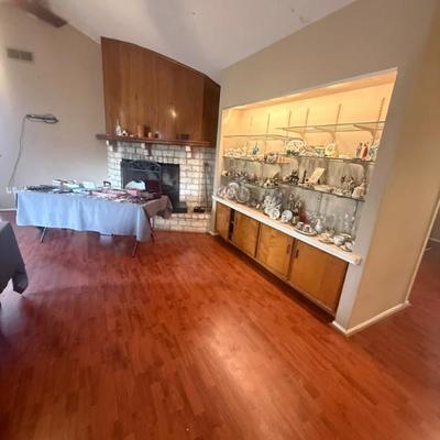 Sale Photo Thumbnail #123