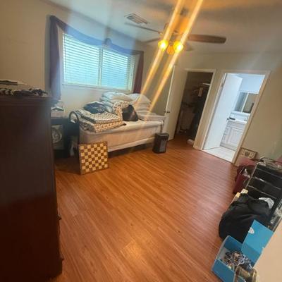 Sale Photo Thumbnail #65