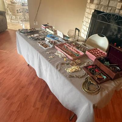 Sale Photo Thumbnail #207