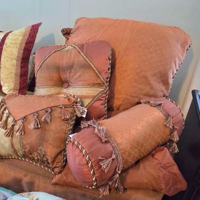 Sale Photo Thumbnail #86