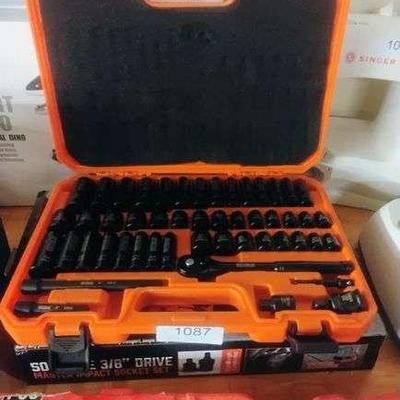 Sale Photo Thumbnail #105