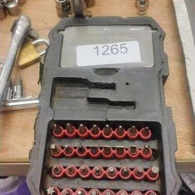 Sale Photo Thumbnail #106