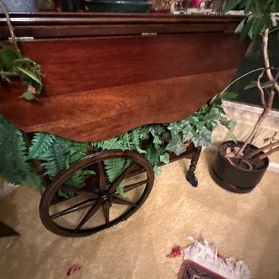 Vintage Tea Cart (side view)