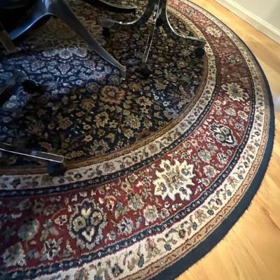 Round rug
