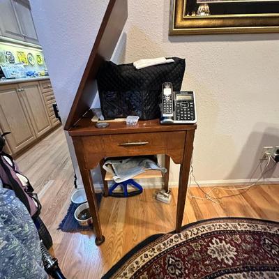 Sewing machine & table
