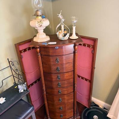 Sale Photo Thumbnail #237