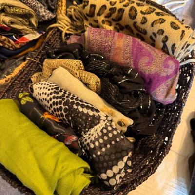 Sale Photo Thumbnail #243