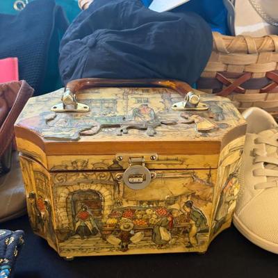 Sale Photo Thumbnail #905