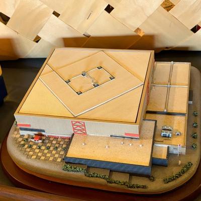 Sale Photo Thumbnail #518