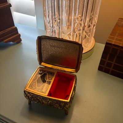 Sale Photo Thumbnail #877